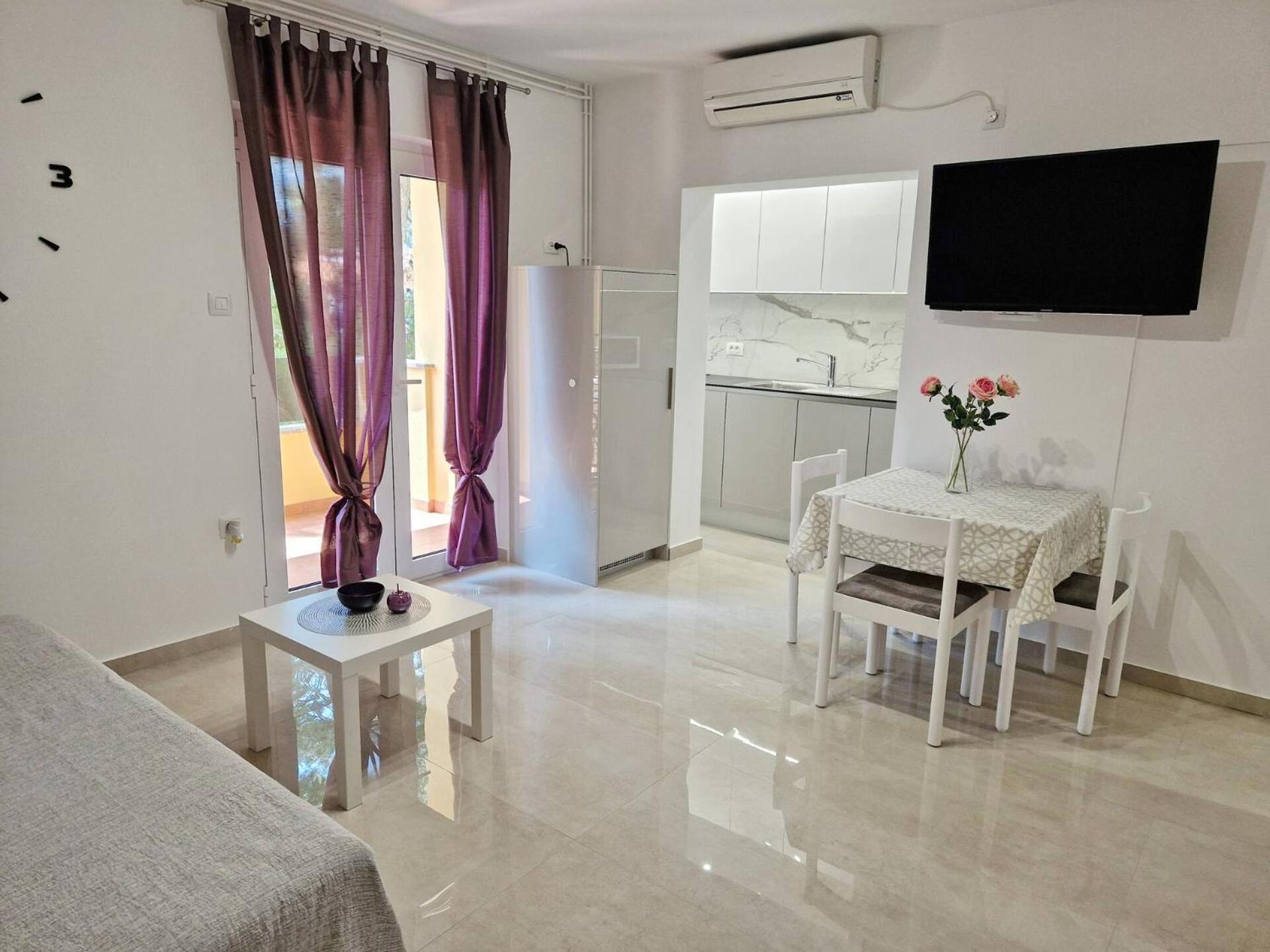 Sunshine Residence Baska 2 Exterior photo